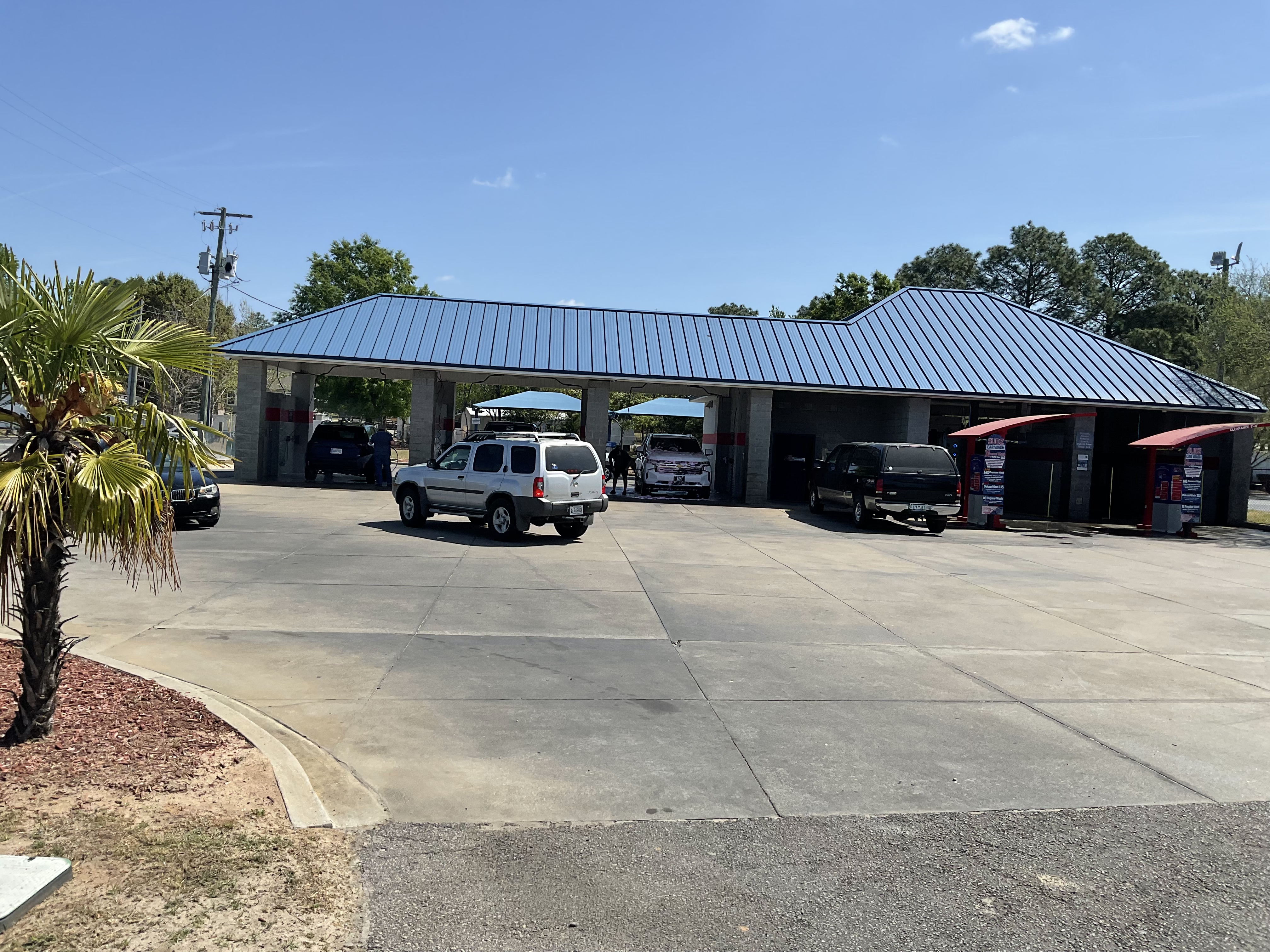Mo Sudz Car Wash in Red Bank, SC