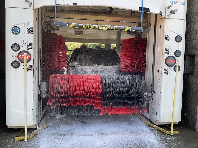 automatic car wash bay at Mo Sudz Red Bank in Lexington, SC