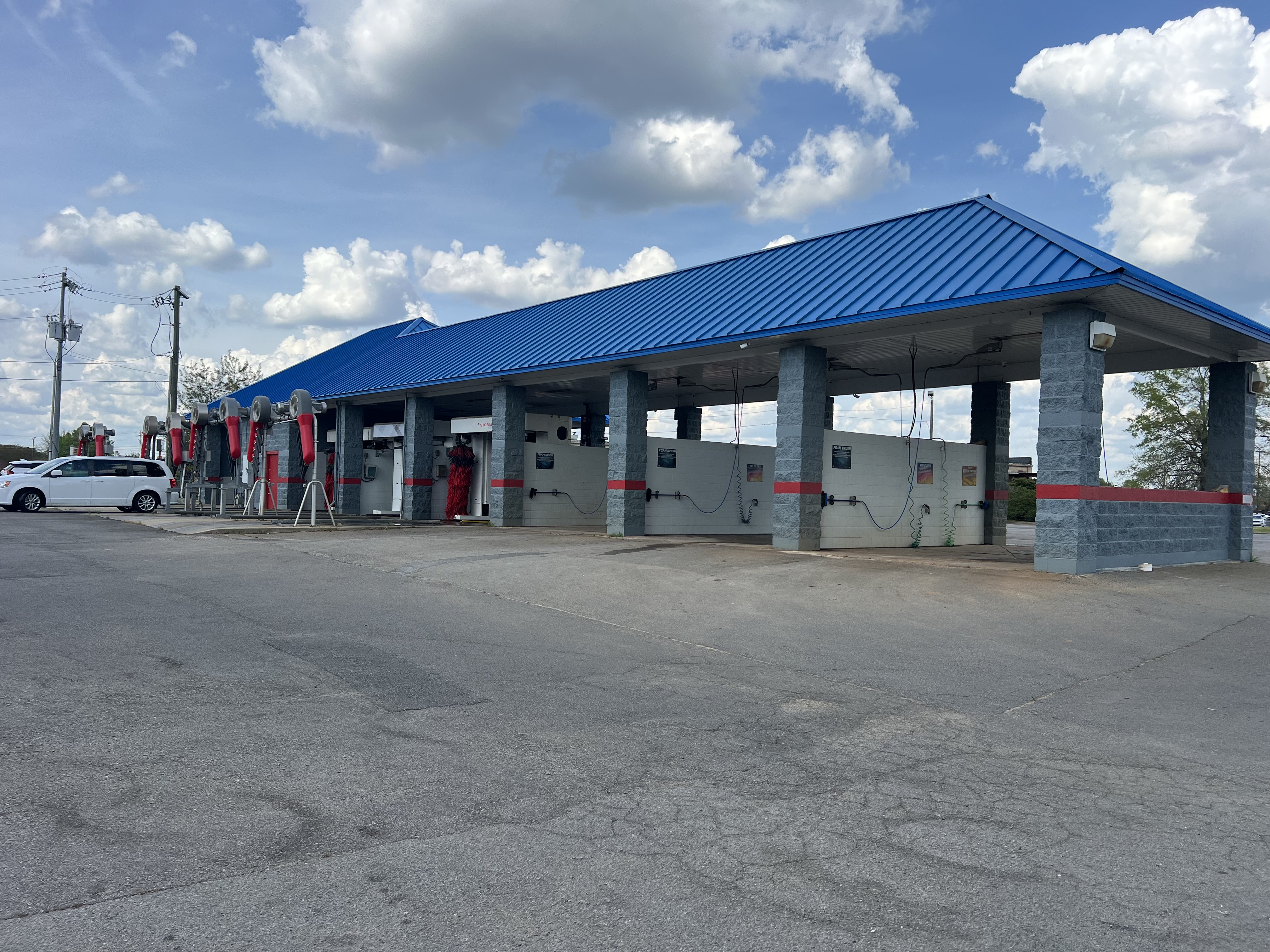 exterior of Mo Sudz Newberry