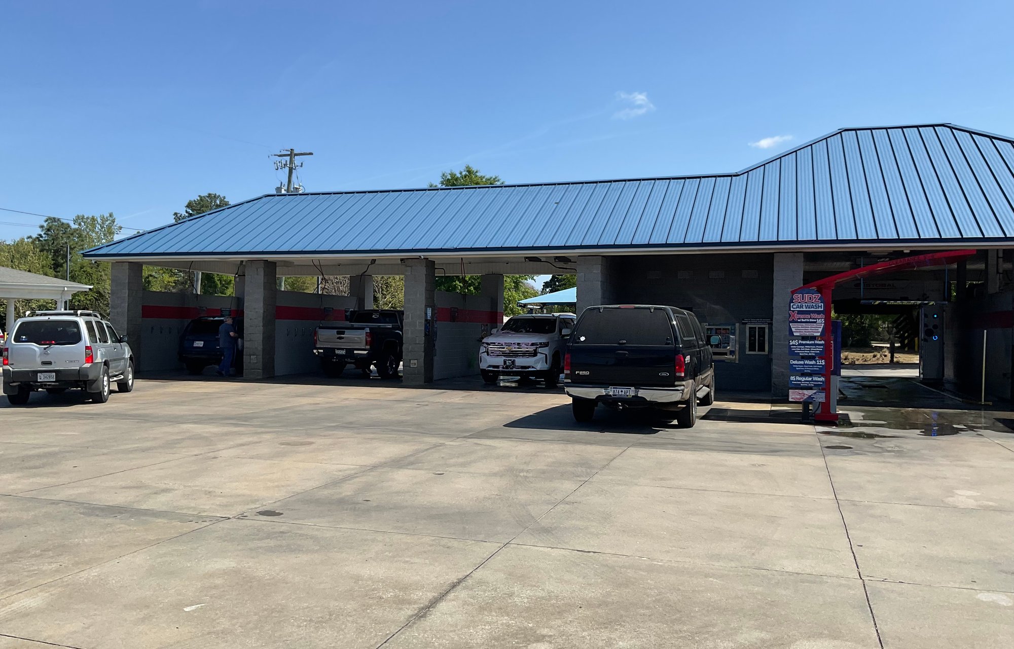 Mo Sudz car wash on South Lake Dr in Lexington, South Carolina